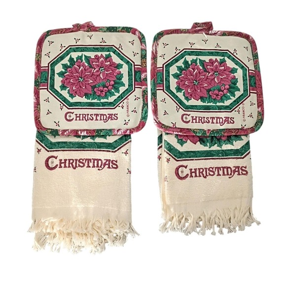 Vintage Franco Christmas Fringed 4 pc Hand Towel Potholder Set Poinsettias - Picture 1 of 5